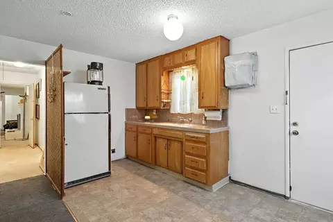 Kitchen - 1608 Ohio Ave, Modesto, CA 95358 photo 4 of 4