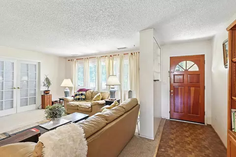Entry Way - 1608 Ohio Ave, Modesto, CA 95358 photo 1 of 1