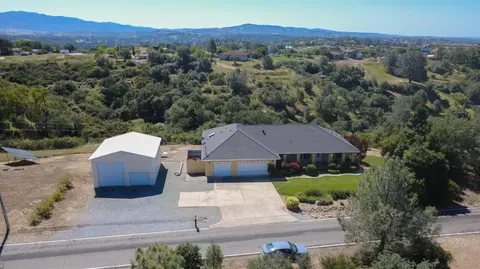 3235 Hagen Rd, Valley Springs, CA 95252