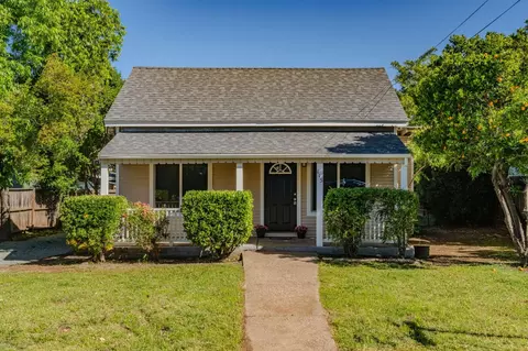 115 E Jackson St, Ione, CA 95640