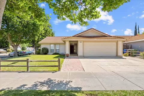Exterior - 1820 S Central Ave, Tracy, CA 95376 photo 2 of 11