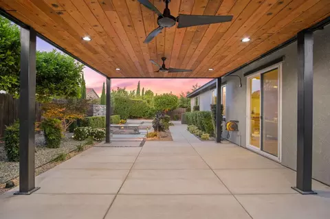 Exterior - 655 Mono St, Manteca, CA 95337 photo 9 of 14