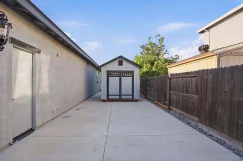 Exterior - 655 Mono St, Manteca, CA 95337 photo 14 of 14