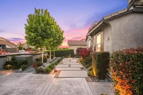Exterior - 655 Mono St, Manteca, CA 95337 photo 5 of 14