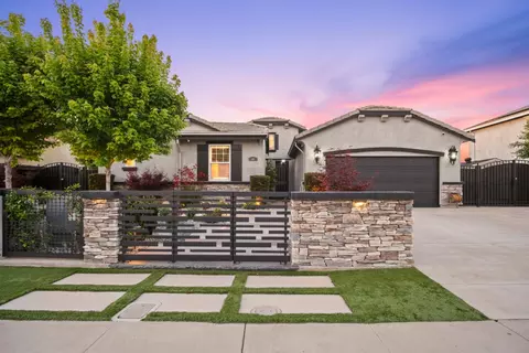 Exterior - 655 Mono St, Manteca, CA 95337 photo 2 of 14