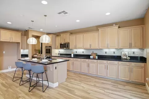 Kitchen - 655 Mono St, Manteca, CA 95337 photo 2 of 5
