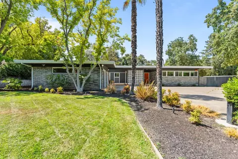 4935 Fair Oaks Blvd, Carmichael, CA 95608