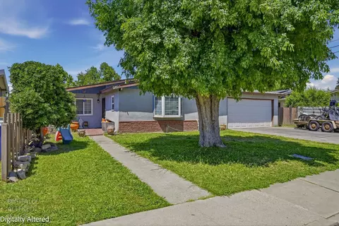 2825 Green St, Merced, CA 95340 photo 4