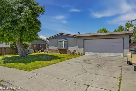 2825 Green St, Merced, CA 95340 photo 6