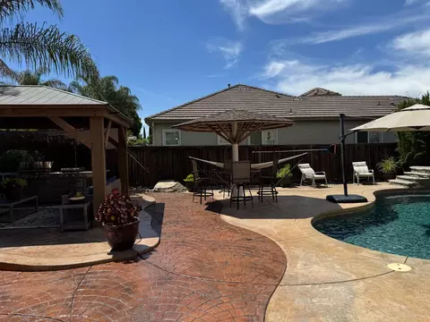 Exterior - 1058 Tidewater Pt, Lathrop, CA 95330 photo 4 of 6
