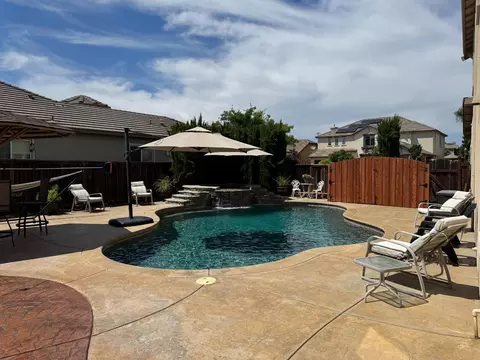 Exterior - 1058 Tidewater Pt, Lathrop, CA 95330 photo 3 of 6