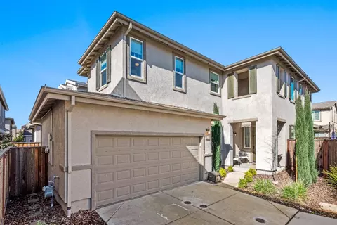 2327 Aerostar Way, Sacramento, CA 95834