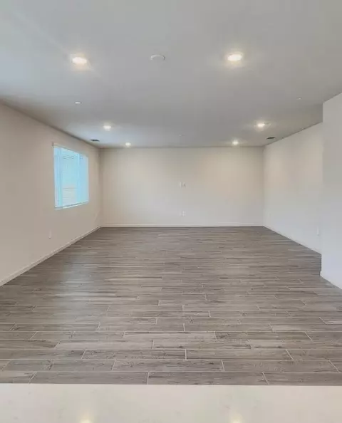 Living - 1792 Skagway Ave, Manteca, CA 95337 photo 1 of 3