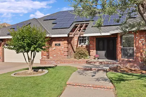 Exterior - 969 Spring Creek Dr, Ripon, CA 95366 photo 3 of 8