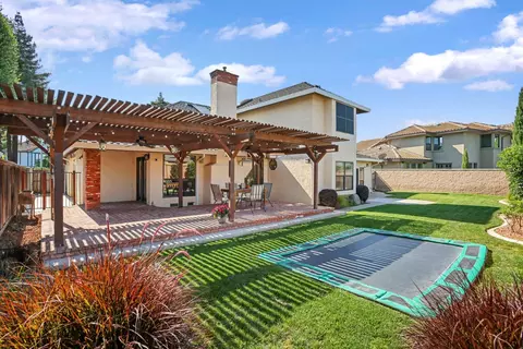 Exterior - 969 Spring Creek Dr, Ripon, CA 95366 photo 8 of 8
