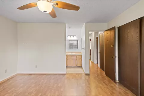 Bedroom - 986 Pebble Way, Manteca, CA 95336 photo 3 of 8
