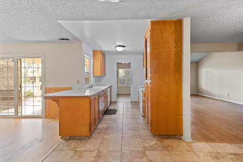 Entry Way - 986 Pebble Way, Manteca, CA 95336 photo 1 of 1