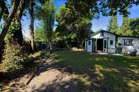 Exterior - 986 Pebble Way, Manteca, CA 95336 photo 9 of 14