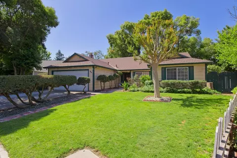 Exterior - 986 Pebble Way, Manteca, CA 95336 photo 13 of 14