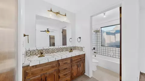 Bath - 2401 Ellison Dr, Modesto, CA 95355 photo 3 of 3