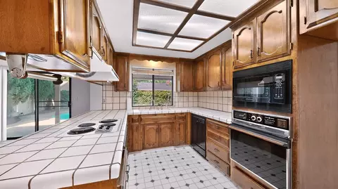 Kitchen - 2401 Ellison Dr, Modesto, CA 95355 photo 2 of 7