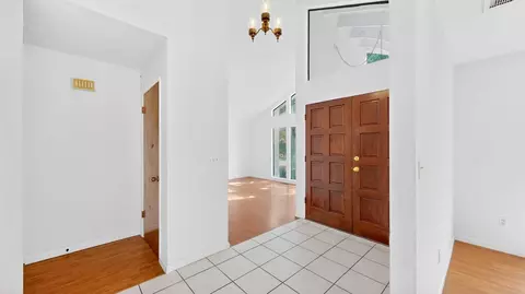 Entry Way - 2401 Ellison Dr, Modesto, CA 95355 photo 3 of 4
