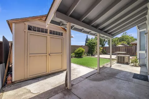 Exterior - 748 Codington Way, Modesto, CA 95357 photo 4 of 6