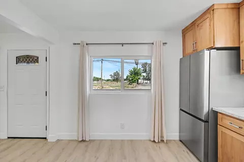 Entry Way - 1016 E Yosemite, Madera, CA 93638 photo 1 of 3