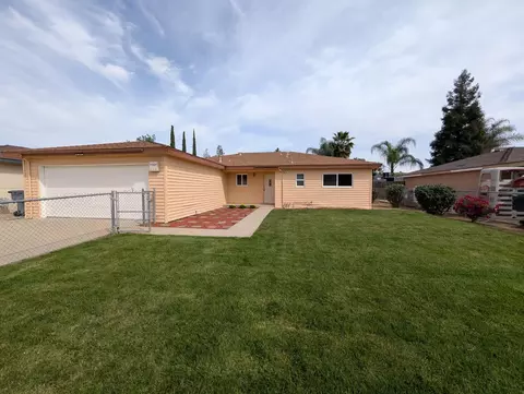 213 Renee Way, Madera, CA 93638