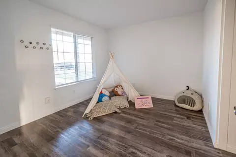 Bedroom - 4186 Donald Dr, Olivehurst, CA 95961 photo 4 of 4