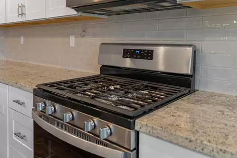 Kitchen - 3095 Tower St, Manteca, CA 95337 photo 2 of 3