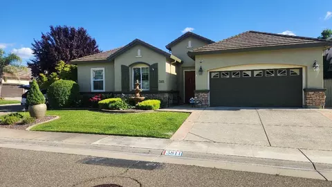 3811 Gibbons Park Way, Carmichael, CA 95608