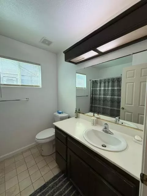 Bath - 1580 Via Del Pettoruto, Gustine, CA 95322 photo 4 of 6