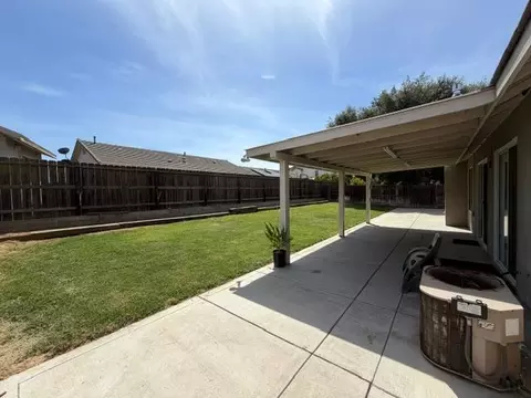 Exterior - 1580 Via Del Pettoruto, Gustine, CA 95322 photo 6 of 9