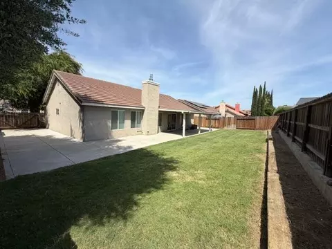 Exterior - 1580 Via Del Pettoruto, Gustine, CA 95322 photo 8 of 9