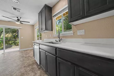Entry Way - 20 Pleasant Dr, Sutter Creek, CA 95685 photo 1 of 2