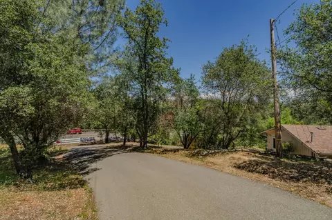 Exterior - 20 Pleasant Dr, Sutter Creek, CA 95685 photo 13 of 14