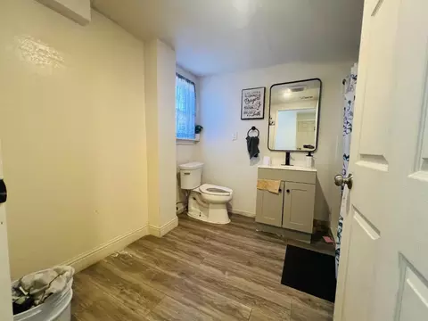 Bath - 2038 Tulsa St, Modesto, CA 95358 photo 2 of 2