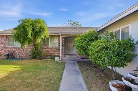 Exterior - 1436 Montclair Dr, Modesto, CA 95350 photo 4 of 6