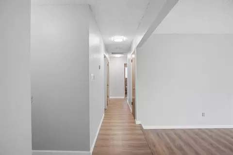 Entry Way - 1436 Montclair Dr, Modesto, CA 95350 photo 3 of 3