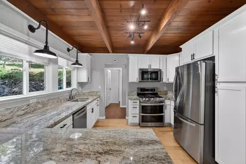 Kitchen - 4340 Fairglade Rd, Placerville, CA 95667 photo 6 of 6