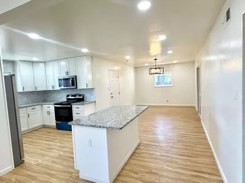 Kitchen - 1905 Muncy Dr, Modesto, CA 95350 photo 2 of 5