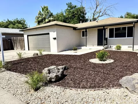 Exterior - 1905 Muncy Dr, Modesto, CA 95350 photo 2 of 7