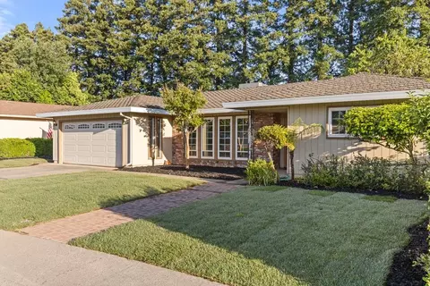 Exterior - 5706 Jeff Way, Carmichael, CA 95608 photo 6 of 12