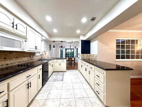 Kitchen - 5706 Jeff Way, Carmichael, CA 95608 photo 1 of 3