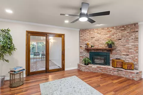 Living - 5706 Jeff Way, Carmichael, CA 95608 photo 8 of 9