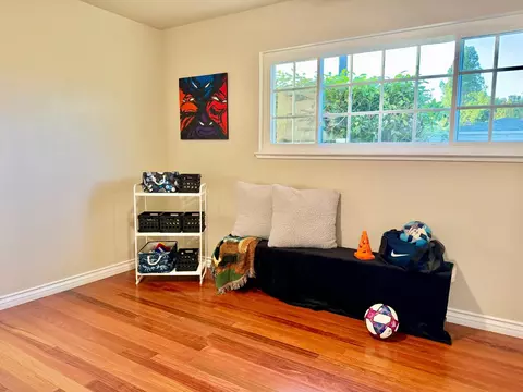 Bedroom - 5706 Jeff Way, Carmichael, CA 95608 photo 3 of 5