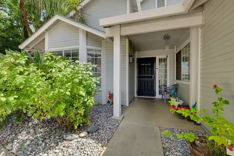 1404 Tradewind Dr, Yuba City, CA 95991