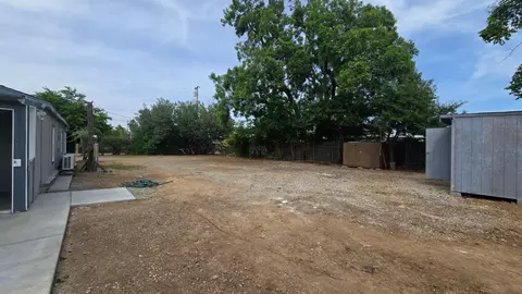 Exterior - 1632 11th Ave, Olivehurst, CA 95961 photo 7 of 9