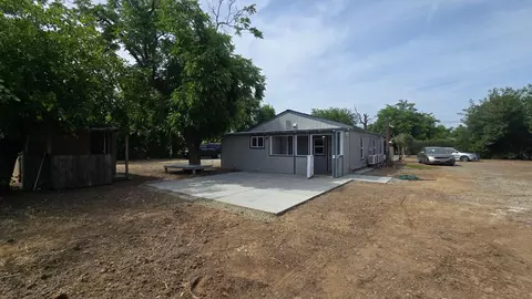 Exterior - 1632 11th Ave, Olivehurst, CA 95961 photo 3 of 9